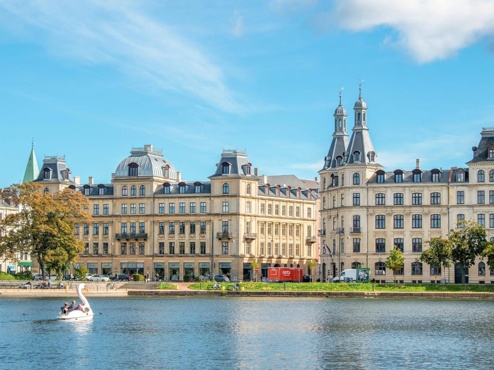 Sanders Square - Spacious Six-Bedroom Apartment Near Amalienborg Kopenhagen Bagian luar foto